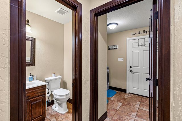 8918 N Longwood Drive, Granbury, TX 76049