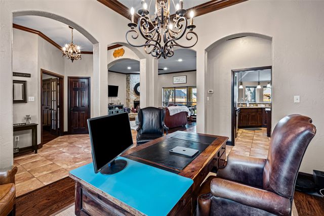 8918 N Longwood Drive, Granbury, TX 76049