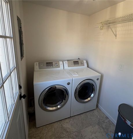 7494 Overlook Dr, Mechanicsville, VA 23111