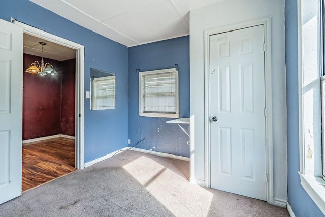 934 Indian Hills Drive, Grand Prairie, TX 75051