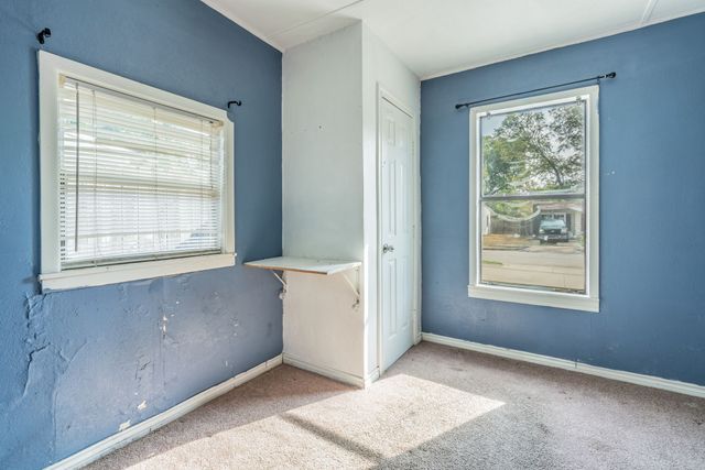 934 Indian Hills Drive, Grand Prairie, TX 75051