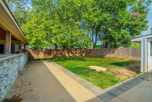 934 Indian Hills Drive, Grand Prairie, TX 75051