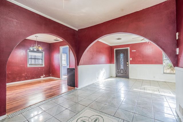 934 Indian Hills Drive, Grand Prairie, TX 75051
