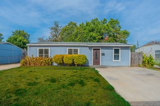 934 Indian Hills Drive, Grand Prairie, TX 75051