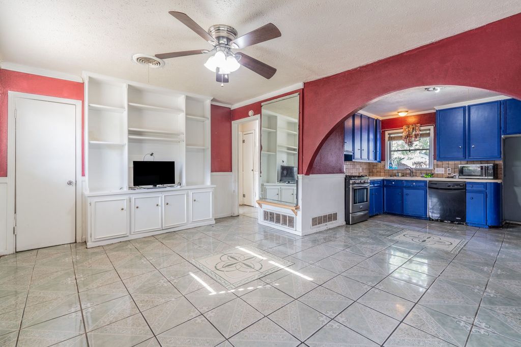 934 Indian Hills Drive, Grand Prairie, TX 75051 — photo 3