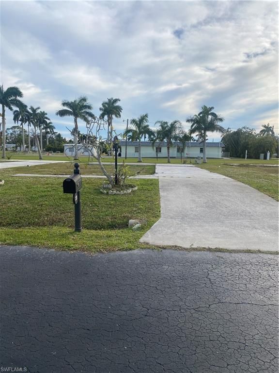 127 Raintree LN, FORT MYERS, FL 33908 — exterior