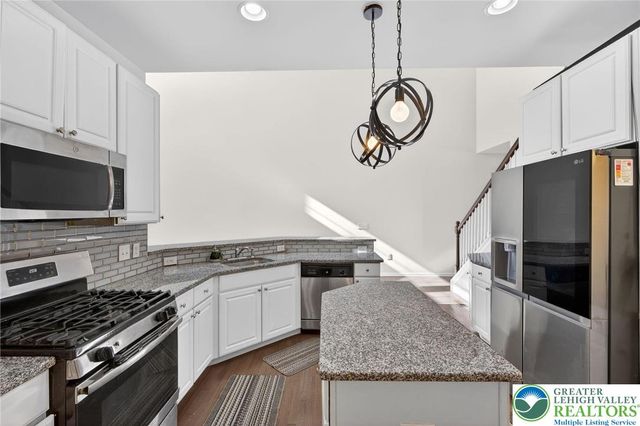 3573 Sweetgum Drive, Lower Nazareth Twp, PA 18064