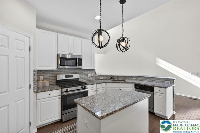 3573 Sweetgum Drive, Lower Nazareth Twp, PA 18064