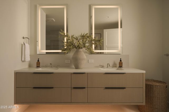 4849 N CAMELBACK RIDGE Drive A309, Scottsdale, AZ 85251