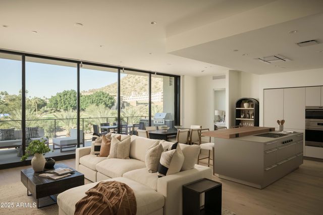 4849 N CAMELBACK RIDGE Drive A309, Scottsdale, AZ 85251