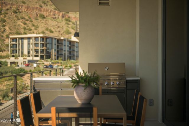 4849 N CAMELBACK RIDGE Drive A309, Scottsdale, AZ 85251