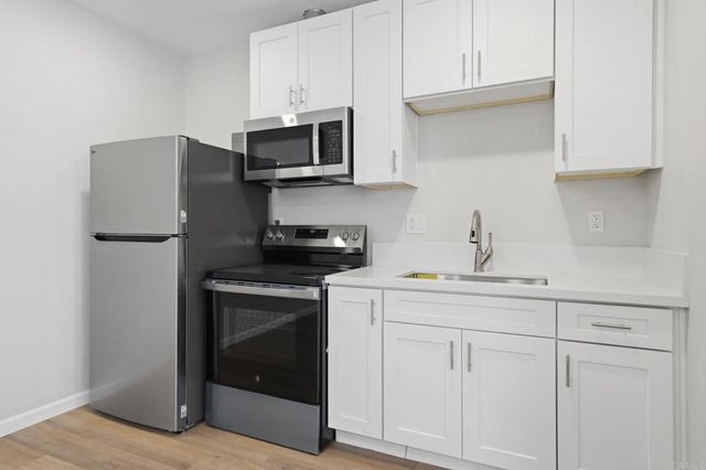 916 Madera Street, San Diego, CA 92114