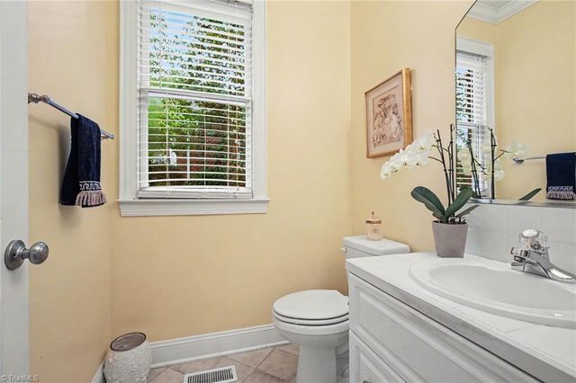 6620 Village Brook Trail, Clemmons, NC 27012