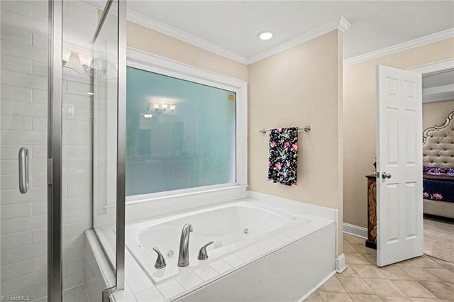 6620 Village Brook Trail, Clemmons, NC 27012