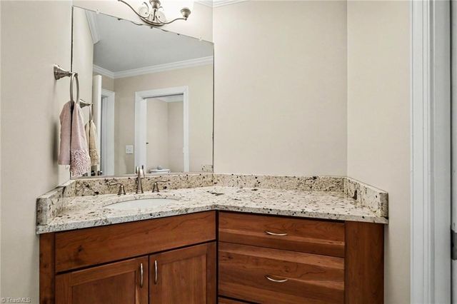 6620 Village Brook Trail, Clemmons, NC 27012