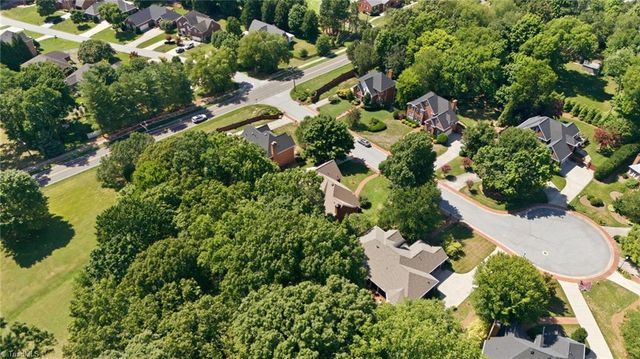 6620 Village Brook Trail, Clemmons, NC 27012