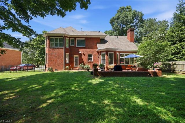 6620 Village Brook Trail, Clemmons, NC 27012