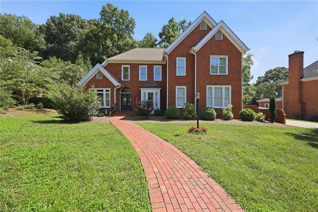 6620 Village Brook Trail, Clemmons, NC 27012
