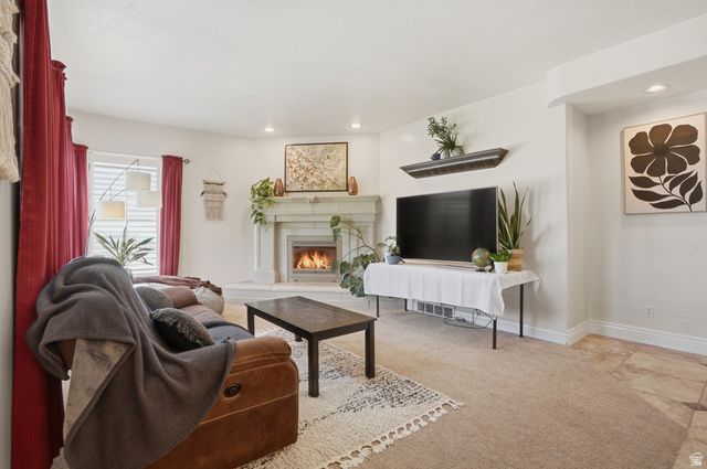 104 E CLEAR CREEK DR, Sandy, UT 84070