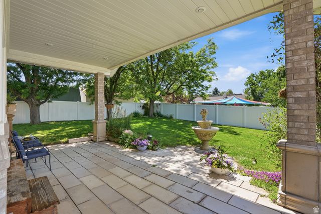 104 E CLEAR CREEK DR, Sandy, UT 84070