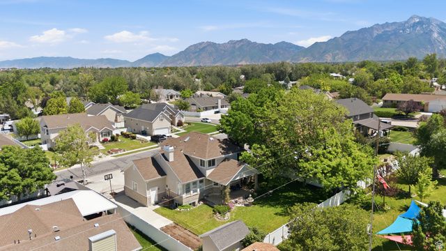 104 E CLEAR CREEK DR, Sandy, UT 84070