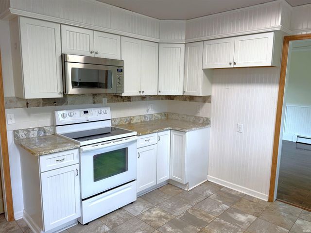 345 N Pleasant Run, Crawfordsville, IN 47933