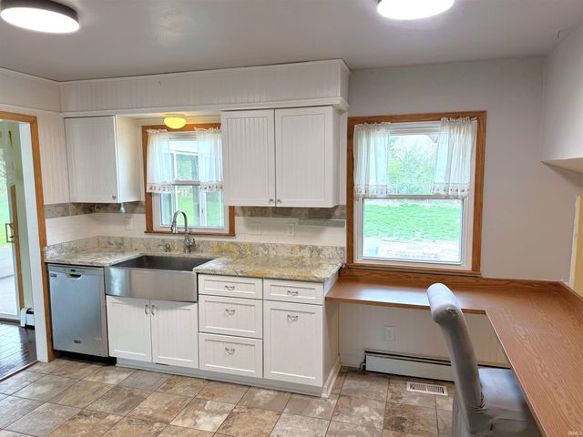 345 N Pleasant Run, Crawfordsville, IN 47933