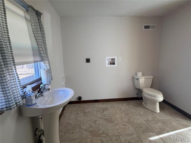 1502 Old Highway 50, Union, MO 63084