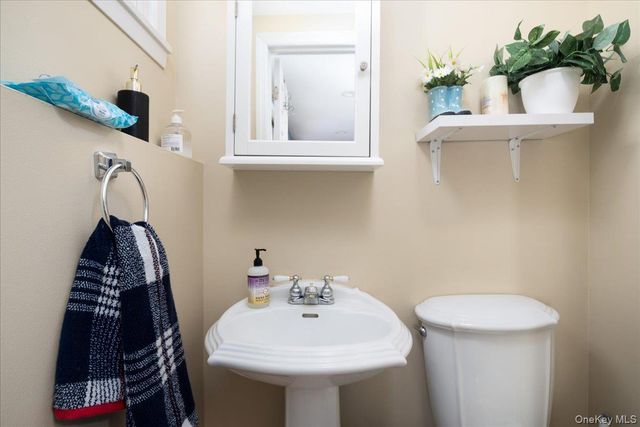 111 Jerusalem Avenue, Massapequa, NY 11758