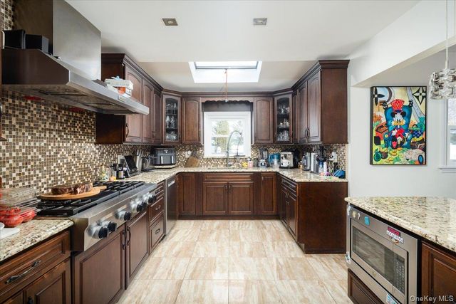 111 Jerusalem Avenue, Massapequa, NY 11758