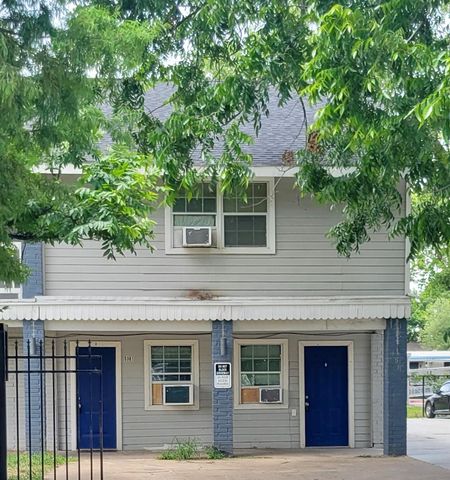 5301 Collingsworth Street 10, Houston, TX 77026