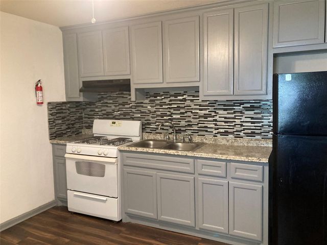 5301 Collingsworth Street 10, Houston, TX 77026