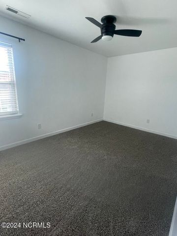 403 Duncan Drive S, Richlands, NC 28574