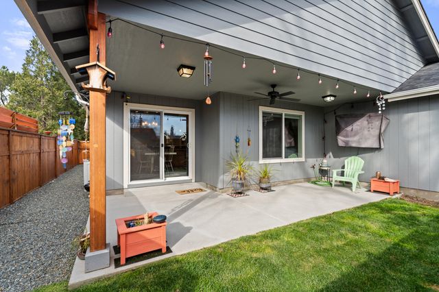 2035 SW Truman Way, Grants Pass, OR 97526