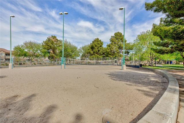 672 Hitchen Post Drive, Henderson, NV 89011