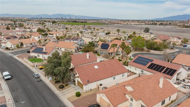 672 Hitchen Post Drive, Henderson, NV 89011