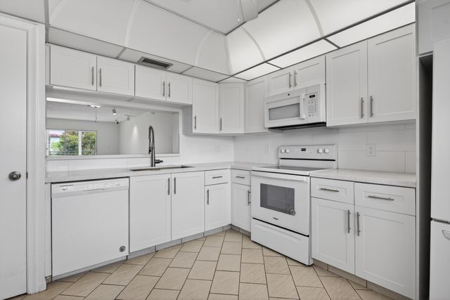 3306 Aruba Way E3, Coconut Creek, FL 33066