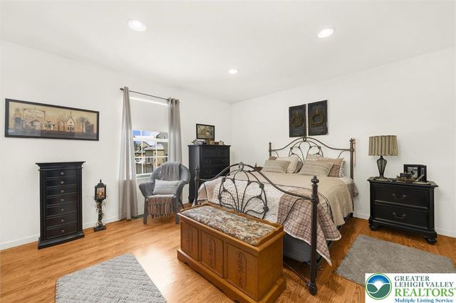 7695 Barrow Drive, Macungie Boro, PA 18062