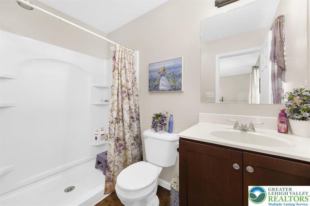 7695 Barrow Drive, Macungie Boro, PA 18062