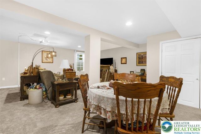 7695 Barrow Drive, Macungie Boro, PA 18062