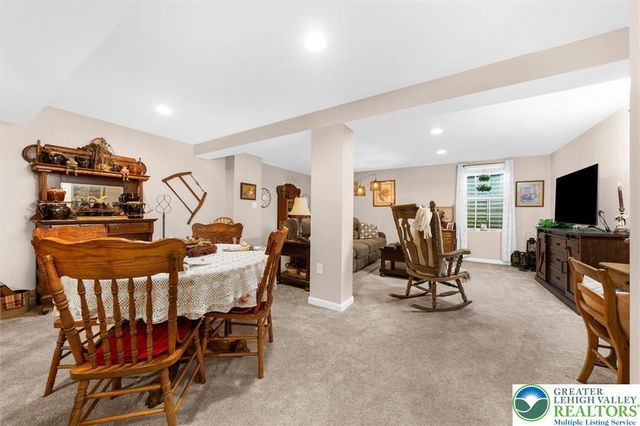 7695 Barrow Drive, Macungie Boro, PA 18062