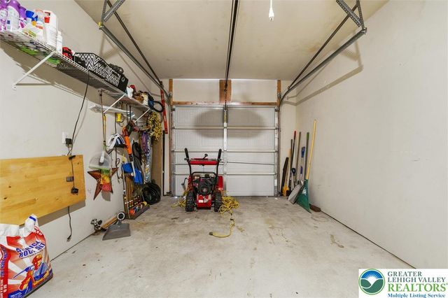 7695 Barrow Drive, Macungie Boro, PA 18062