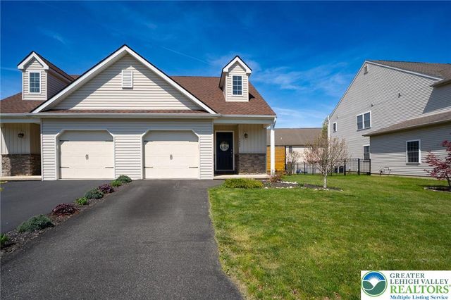 7695 Barrow Drive, Macungie Boro, PA 18062