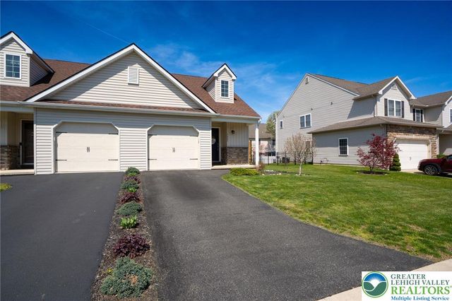 7695 Barrow Drive, Macungie Boro, PA 18062