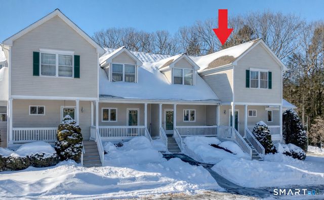 49 Copper Creek Circle 49, Newtown, CT 06470