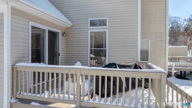 49 Copper Creek Circle 49, Newtown, CT 06470