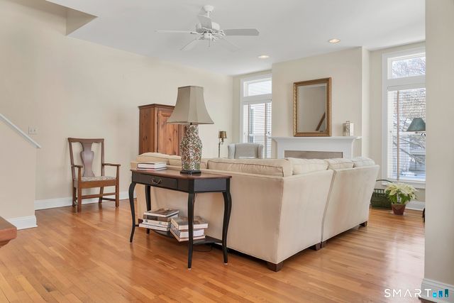 49 Copper Creek Circle 49, Newtown, CT 06470