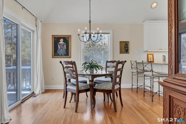 49 Copper Creek Circle 49, Newtown, CT 06470