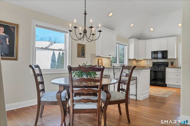 49 Copper Creek Circle 49, Newtown, CT 06470