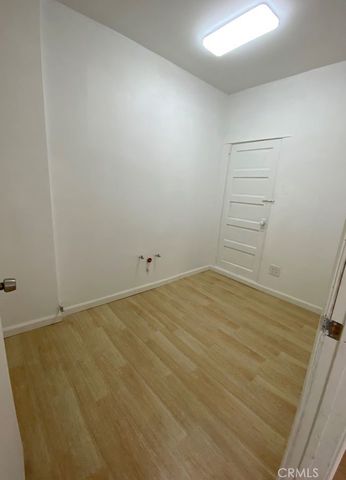 5324 Pacific Boulevard, Huntington Park, CA 90255